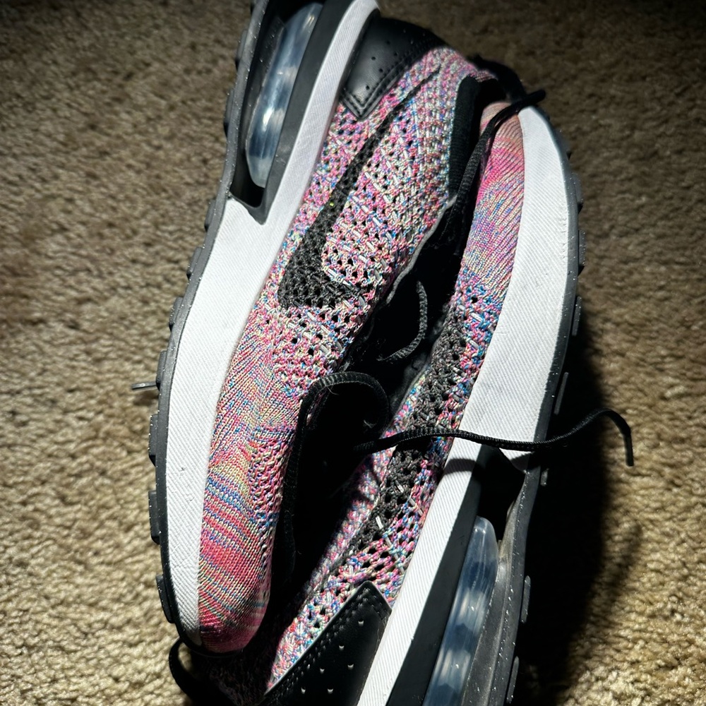Nike Women's Pink and Black Sneakers